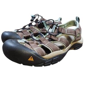 Keen Newport H2 Sandals Women’s Size 9 Brown Tan Closed Toe Hiking Water Shoes